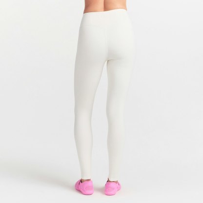NikeSKIMS MATTE 26" LEGGING - IVORY - image 17