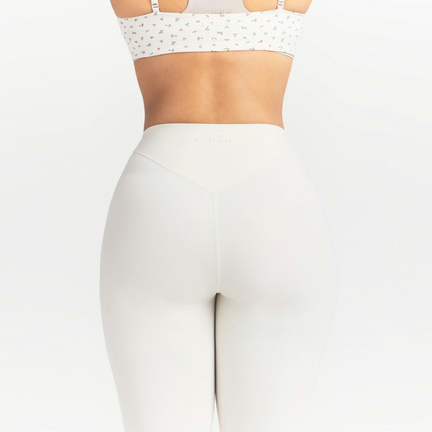 NikeSKIMS MATTE CORSET 26" LEGGING - IVORY - image 10