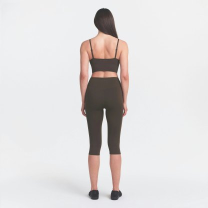 NikeSKIMS MATTE CROP 17" LEGGING - DARK SEPIA - image 18