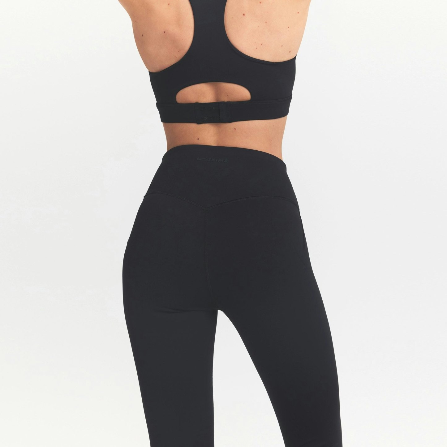 NikeSKIMS MATTE CROP 17" LEGGING - OBSIDIAN - image 3