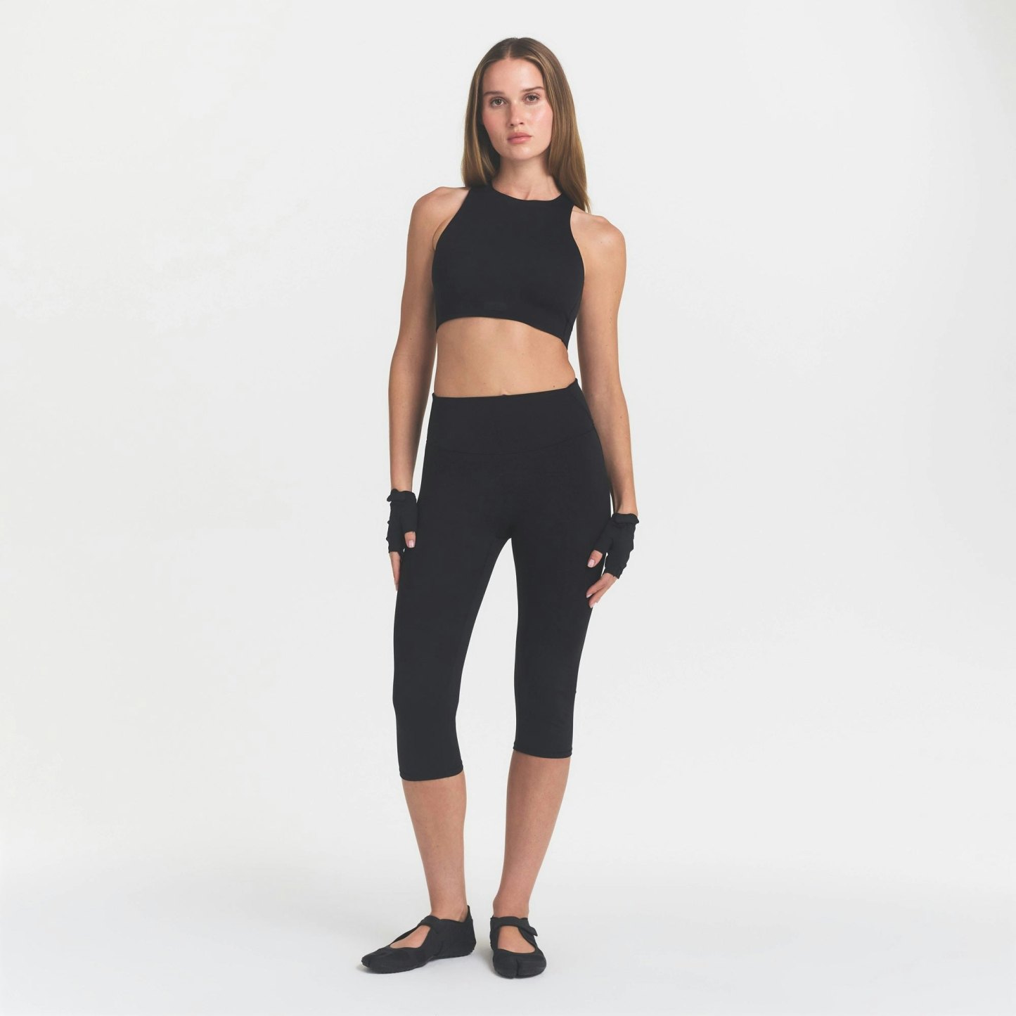 NikeSKIMS MATTE CROP 17" LEGGING - OBSIDIAN