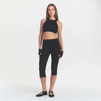 NikeSKIMS MATTE CROP 17" LEGGING - OBSIDIAN