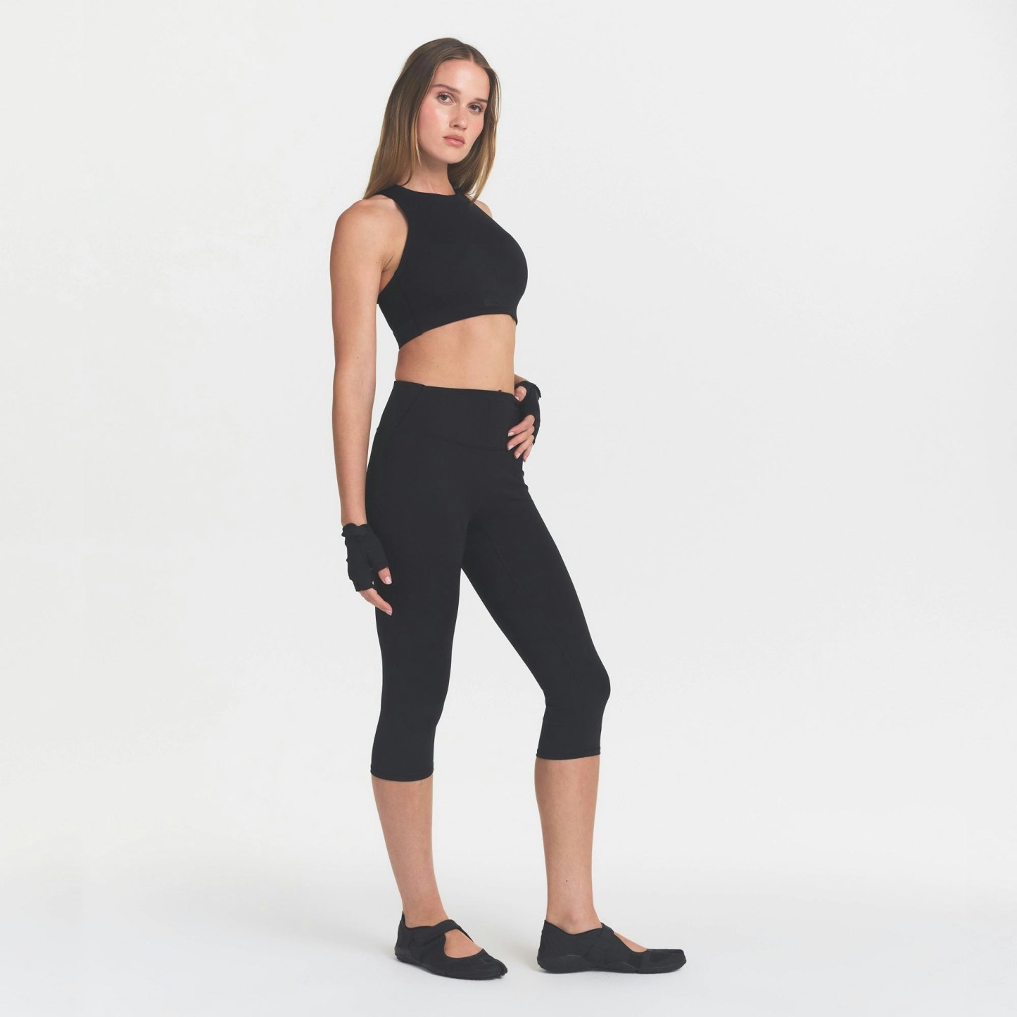 NikeSKIMS MATTE CROP 17" LEGGING - OBSIDIAN - image 2