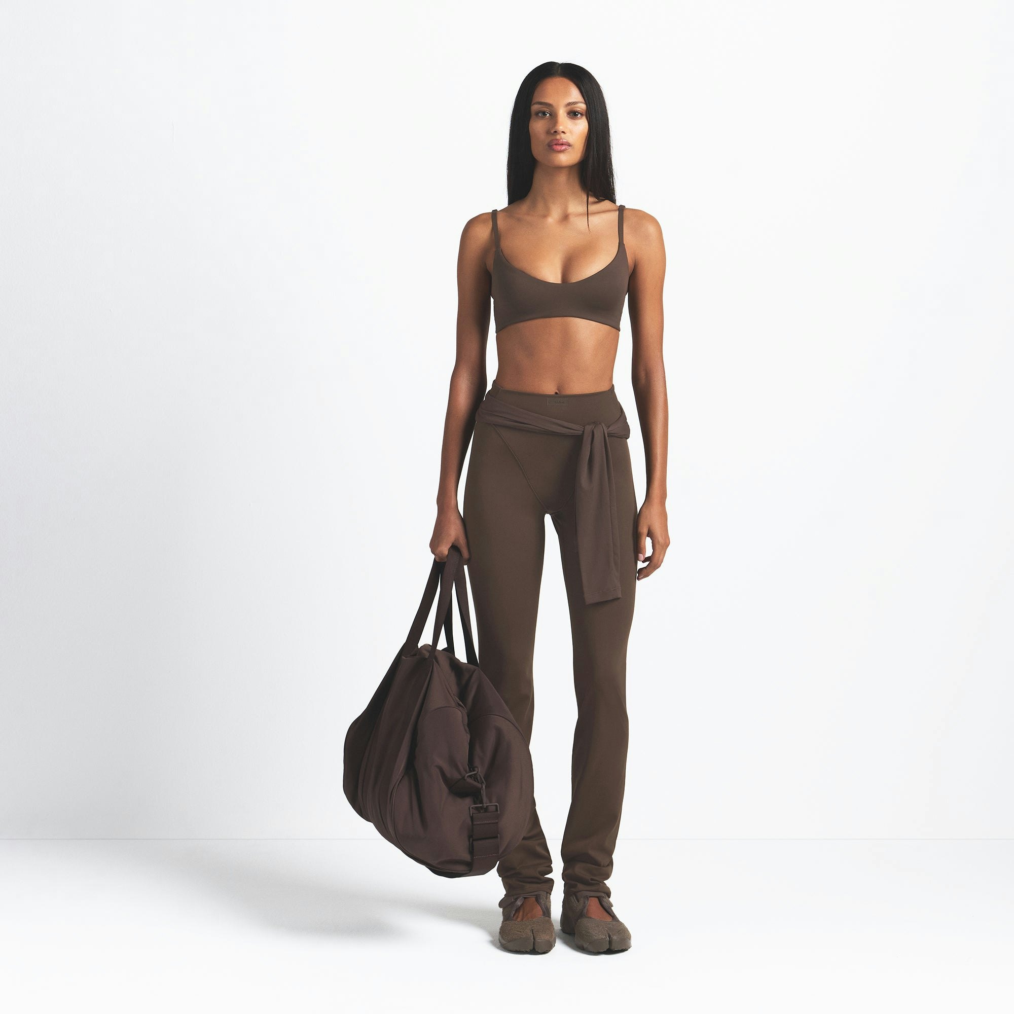 NikeSKIMS MATTE V-LINE 39" STRAIGHT LEGGING - DARK SEPIA - image 6