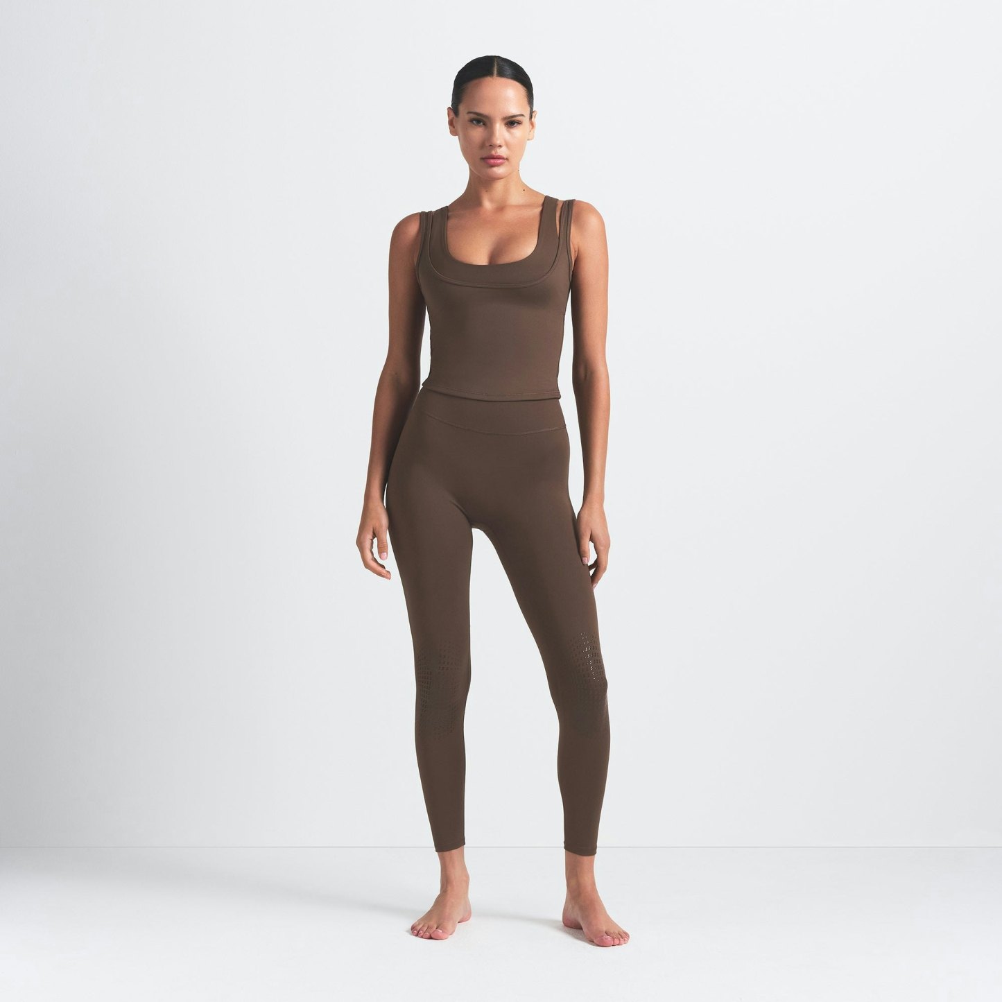 NikeSKIMS MATTE KNEE GRIP 26" LEGGING - DARK SEPIA - image 16