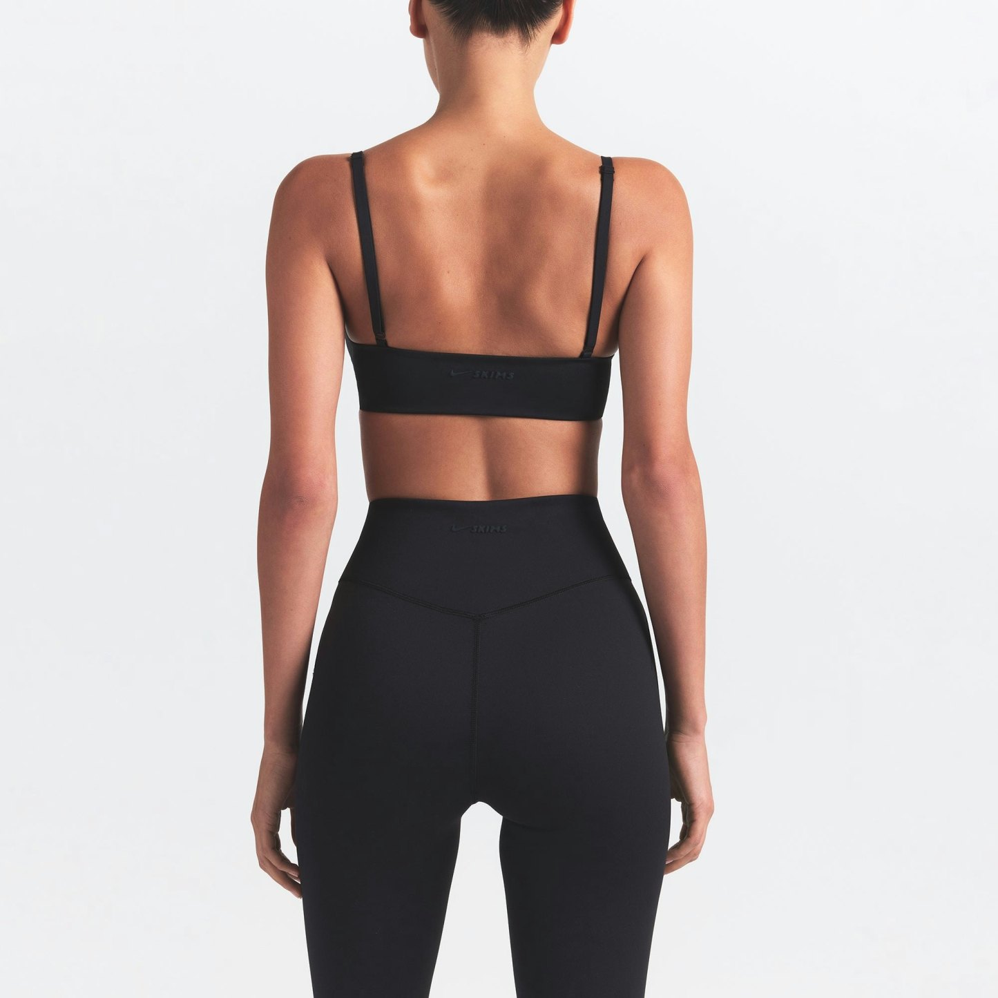 NikeSKIMS MATTE KNEE GRIP 26" LEGGING - OBSIDIAN - image 3