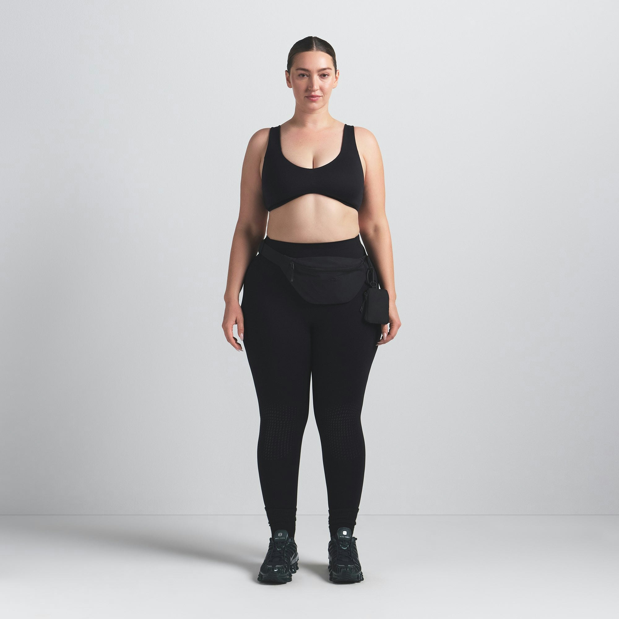NikeSKIMS MATTE KNEE GRIP 26" LEGGING - OBSIDIAN - image 5