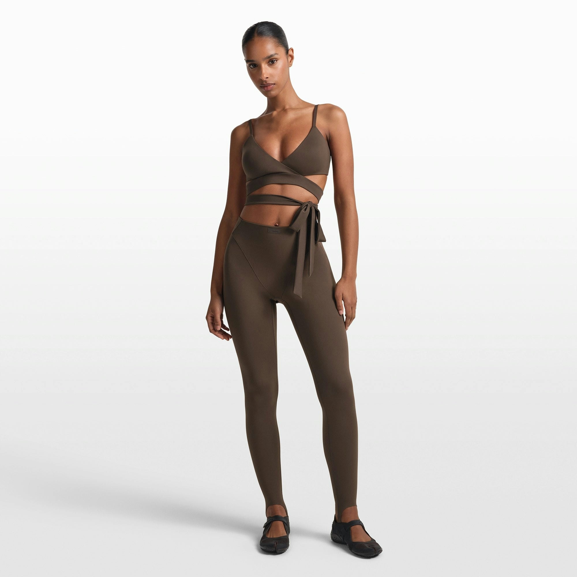 NikeSKIMS MATTE V-LINE STIRRUP LEGGING - DARK SEPIA - image 9