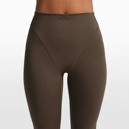NikeSKIMS MATTE V-LINE STIRRUP LEGGING - DARK SEPIA - image 13