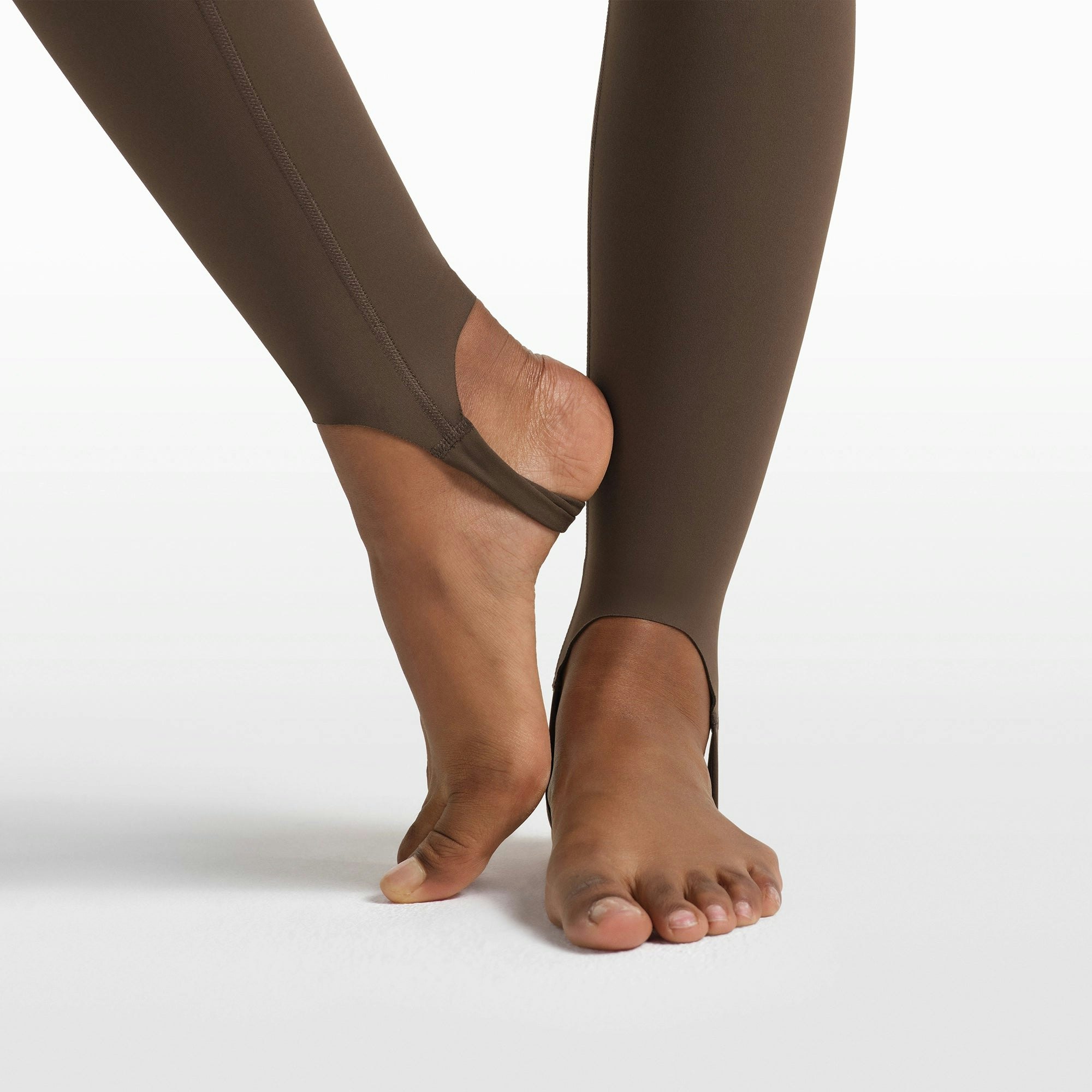 NikeSKIMS MATTE V-LINE STIRRUP LEGGING - DARK SEPIA - image 11