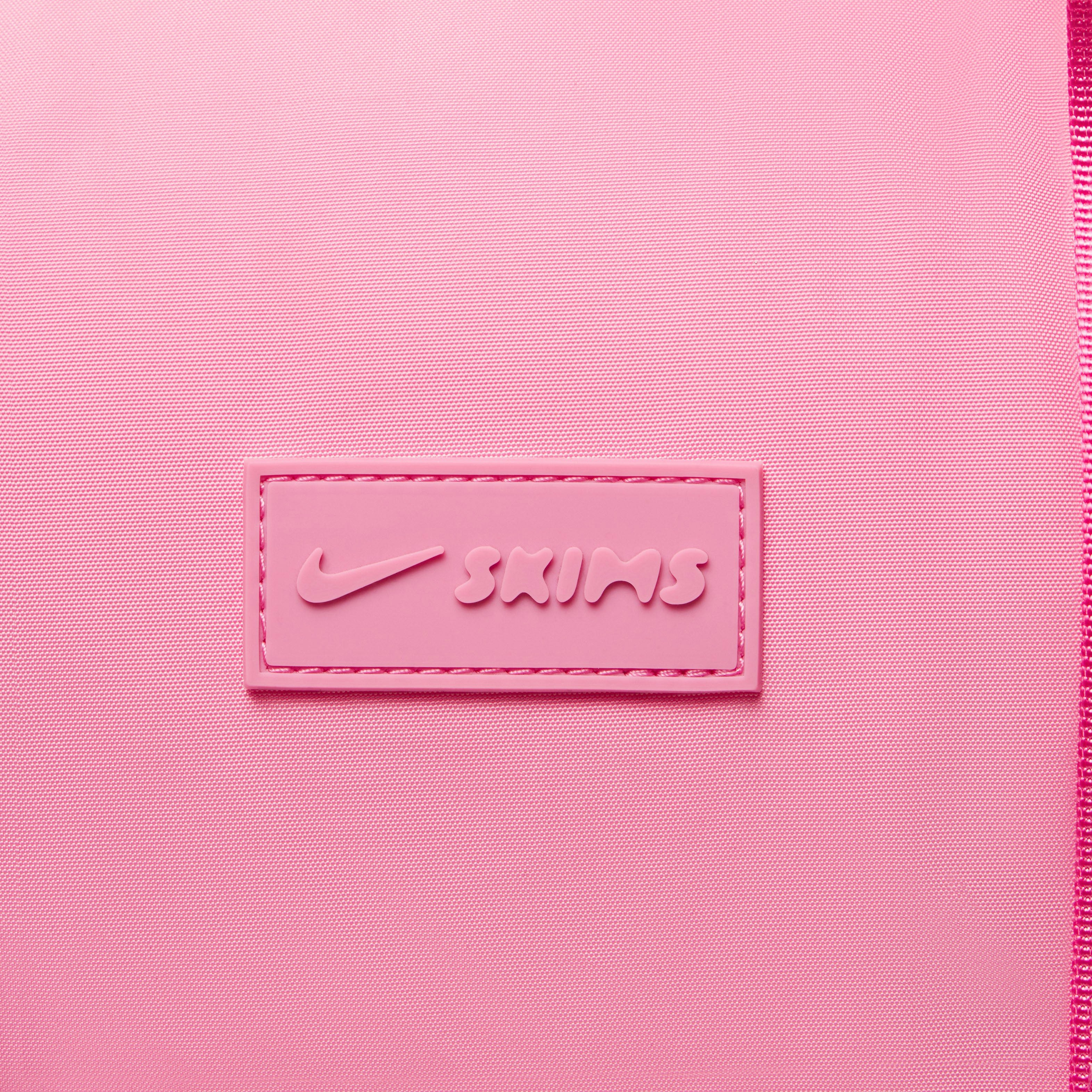 NikeSKIMS ACCESSORIES PUFFER GYM BAG - LIGHT FLAMINGO - image 8