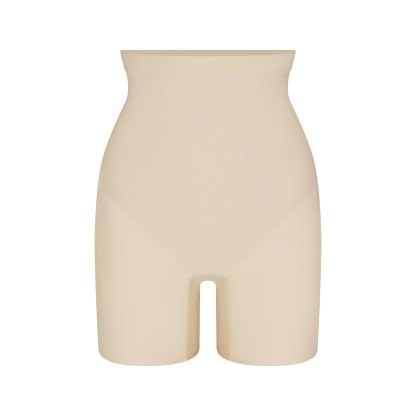 SKIMS BODY CORE SCULPT MID RISE SHORT - SAND