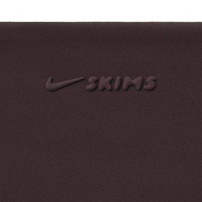 NikeSKIMS MATTE KNEE GRIP 26" LEGGING - DARK SEPIA - image 19