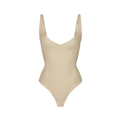 SKIMS BODY CORE SCULPT PLUNGE THONG BODYSUIT - SAND