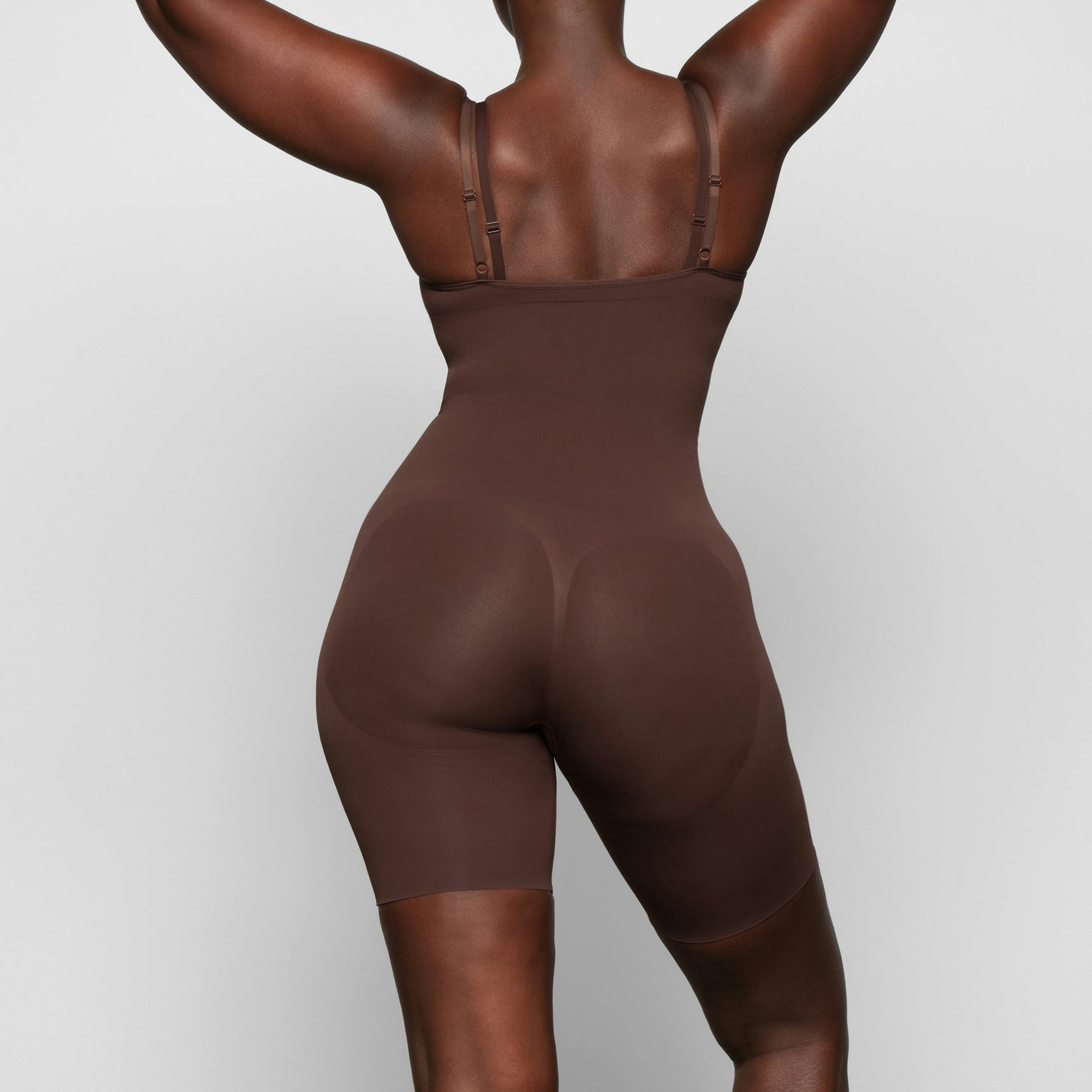 SEAMLESS SCULPT BUTT LIFTING OPEN BUST BODYSUIT - COCOA