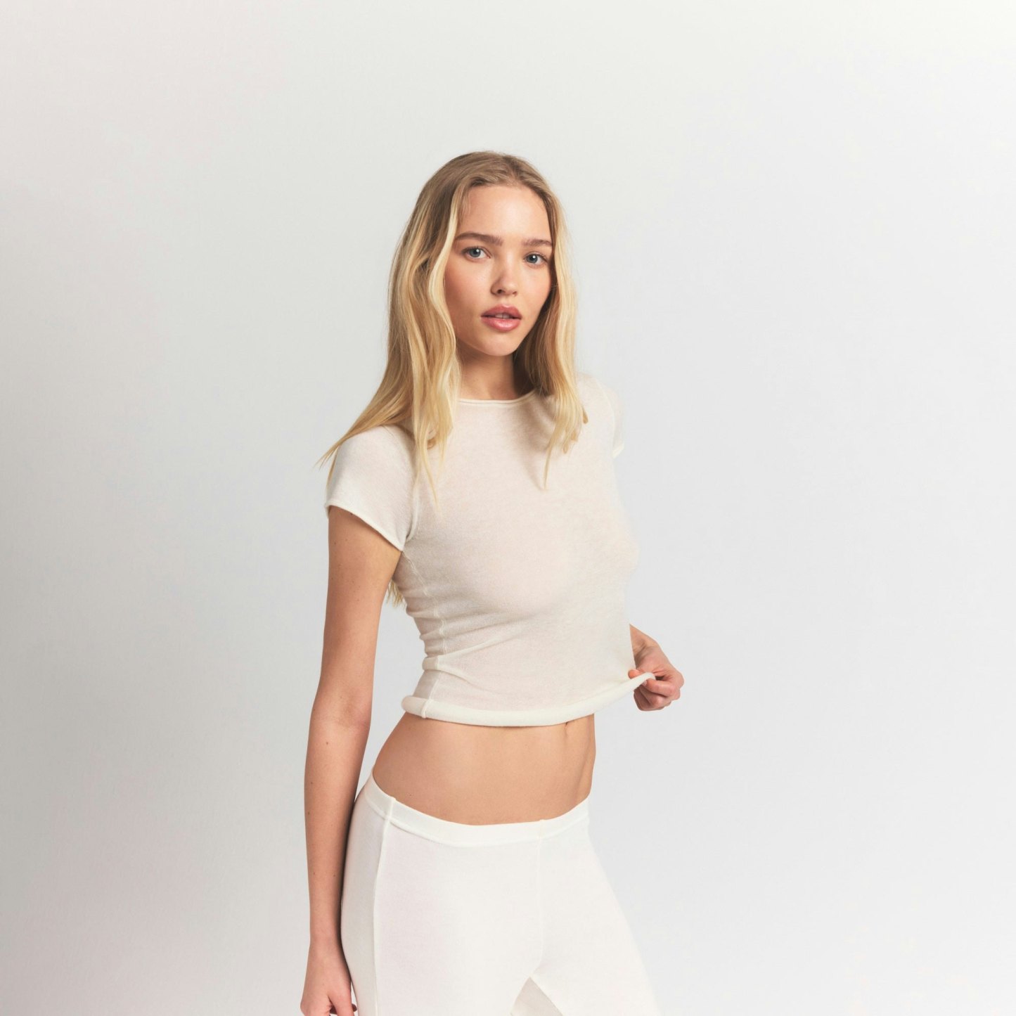 FEATHERWEIGHT CASHMERE TEE - EGRET - image 19