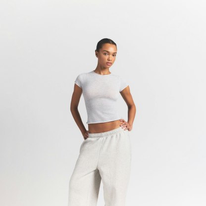 FEATHERWEIGHT CASHMERE TEE - LIGHT HEATHER GREY - image 9