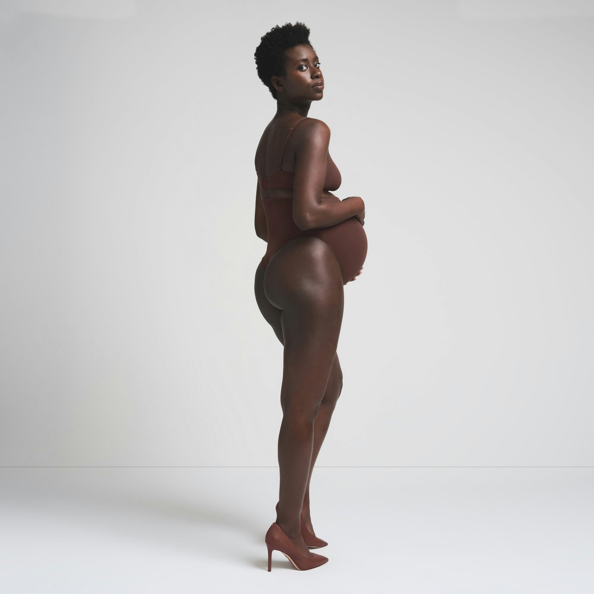 FITS EVERYBODY MATERNITY HIGH-WAISTED THONG - COCOA