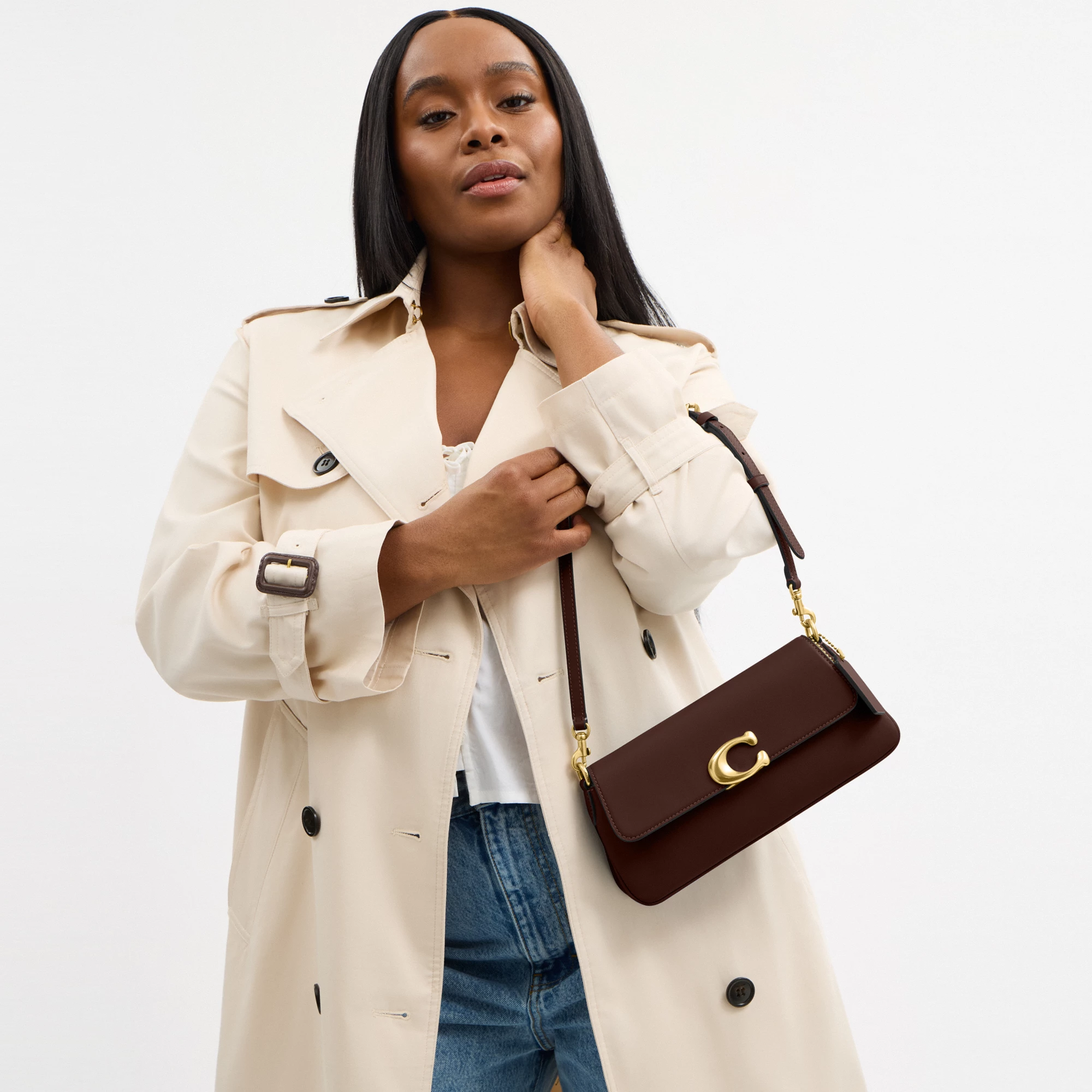 COACH®,Jet Shoulder Bag,Calfskin Leather,Shoulder Bag,Logo,Metal,Gold Metal,Casual,Brown,Detail View