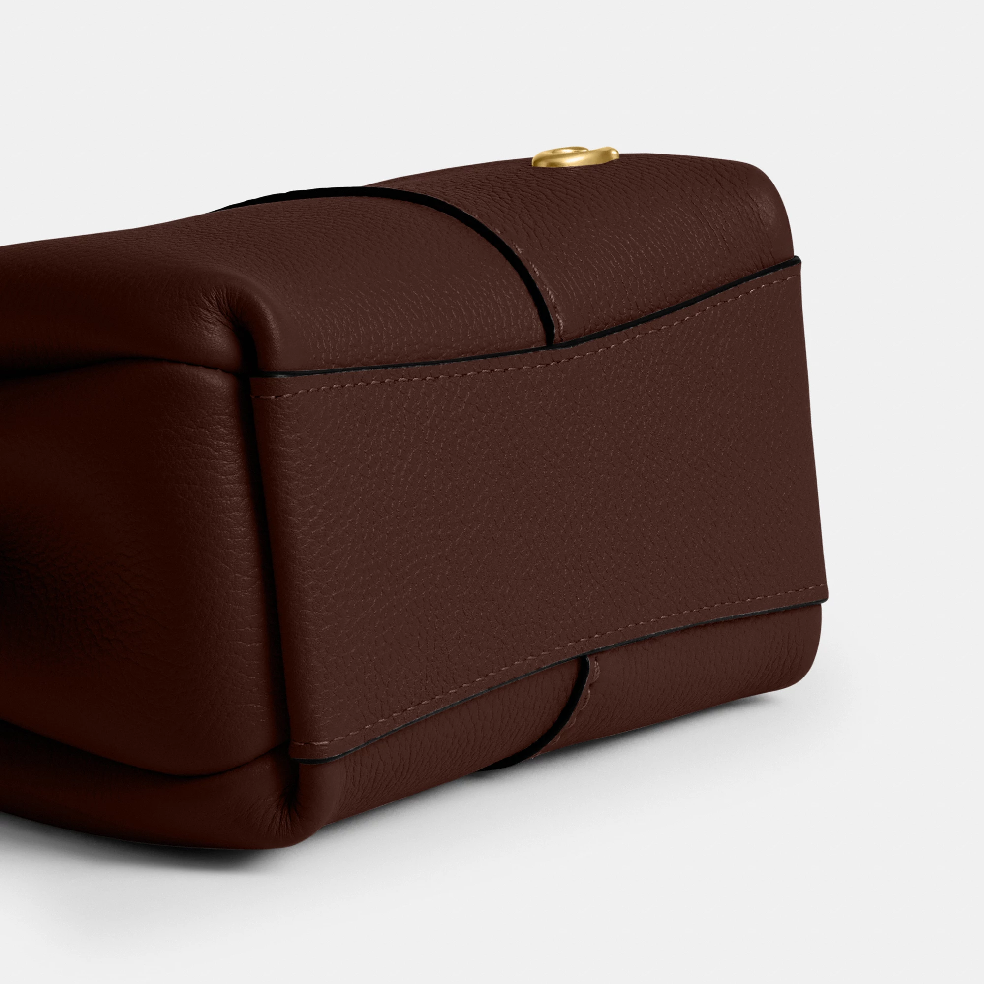 COACH®,Lana Shoulder Bag 19,Leather,Crossbody,Metal,Logo,Shoulder Guard,Brass,Casual,Brown,Outsole View