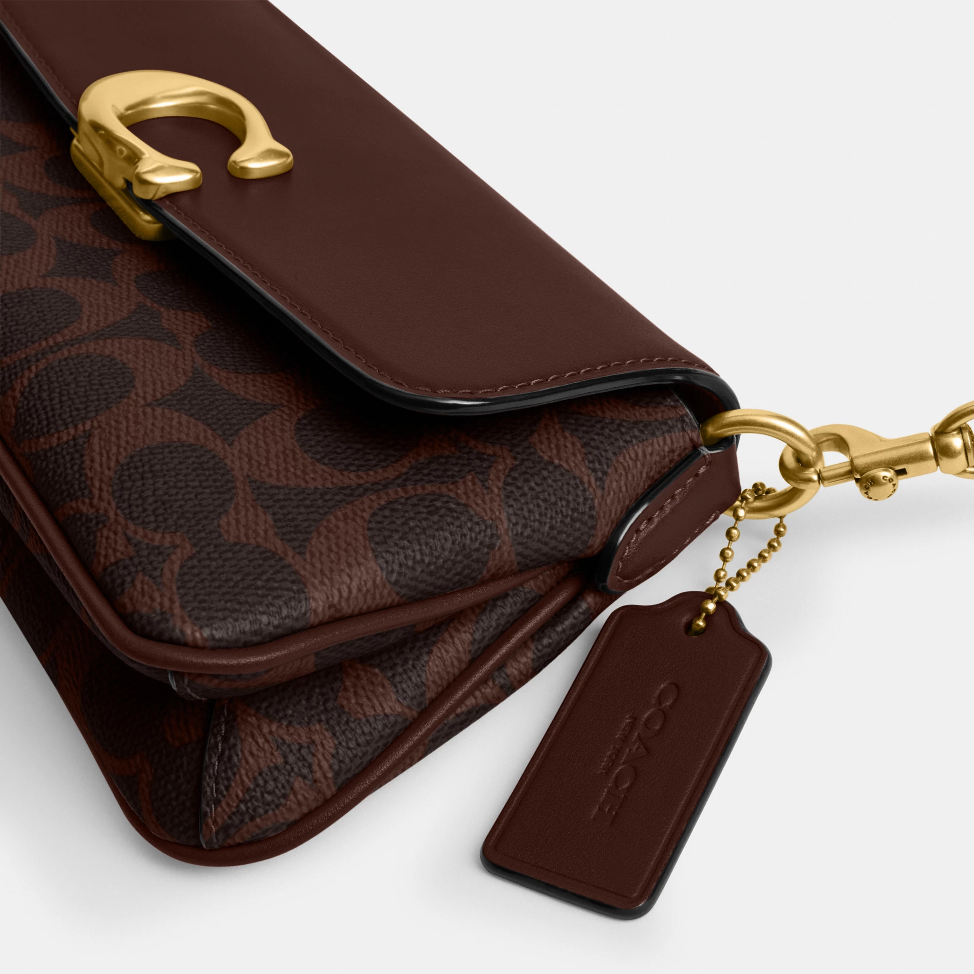 COACH®,Jet Shoulder Bag In Signature Canvas,Calfskin Leather,Canvas,Leather,Shoulder Bag,Metal,Logo,Lined,Brass,Day Party,Brown,Closer View