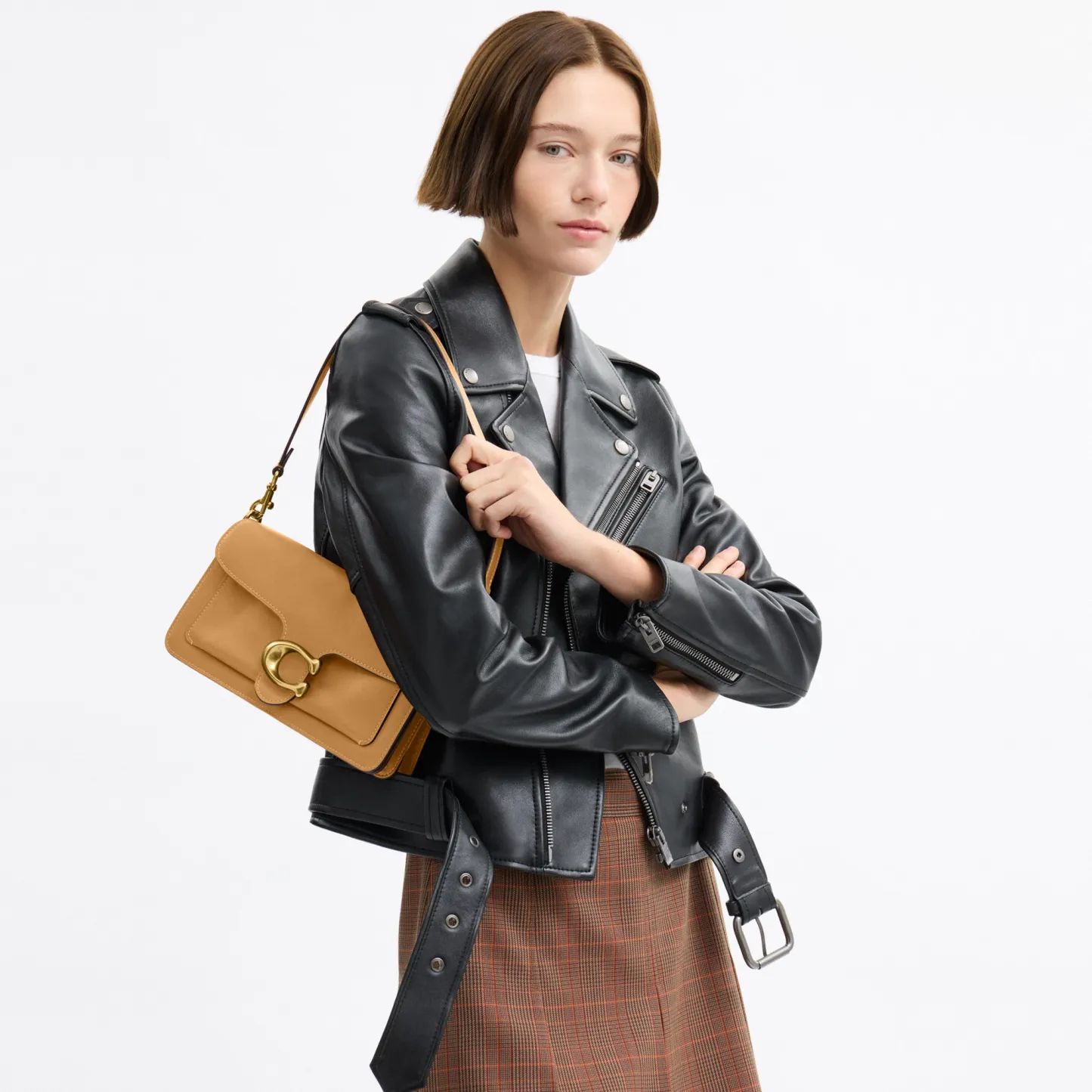 COACH®,Tabby Shoulder Bag 26,Leather,Shoulder Bag,Logo,Metal,Compact,Brass,Casual,Beige,Detail View