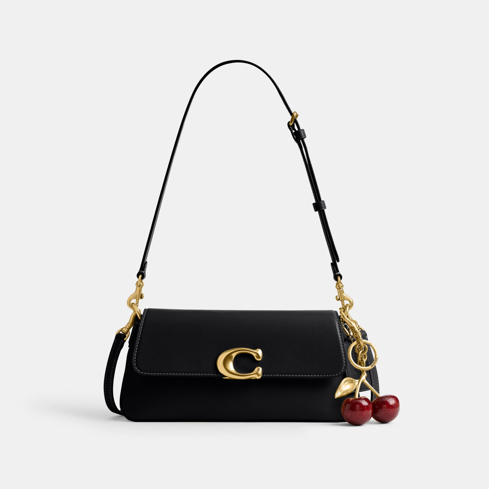 COACH®,Jet Shoulder Bag,Calfskin Leather,Shoulder Bag,Logo,Metal,Gold Metal,Casual,Black,Angle View