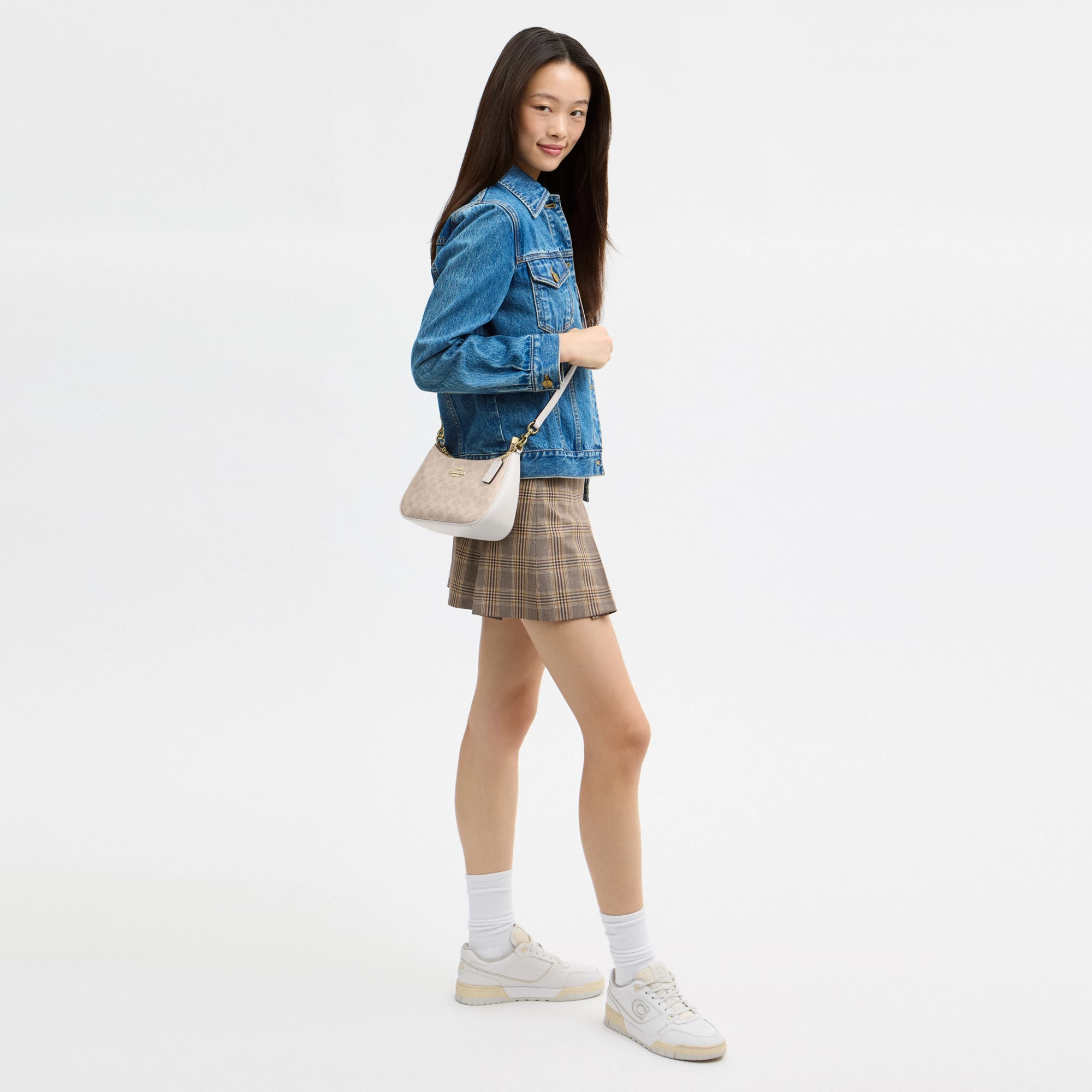 COACH®,Teri Shoulder Bag In Signature Canvas,Shoulder Bag,Logo,Tag Embellishment,Embossed,Metal,Casual,Beige