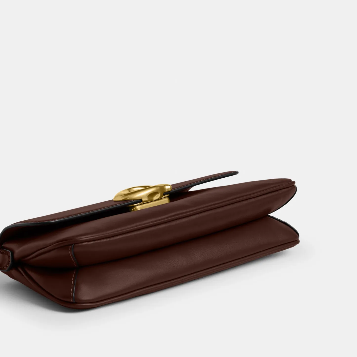 COACH®,Jet Shoulder Bag,Calfskin Leather,Shoulder Bag,Logo,Metal,Gold Metal,Casual,Brown,Outsole View