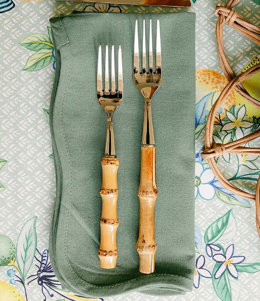 Southern Living Solid Scallop with Napkins, Set of 4 - Green - view 2