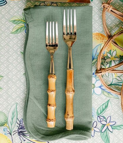 Southern Living Solid Scallop with Napkins, Set of 4 - Green - view 2