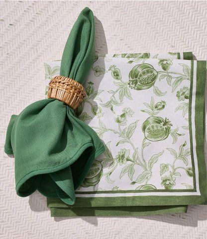 Southern Living Solid Scallop with Napkins, Set of 4 - Green - view 3