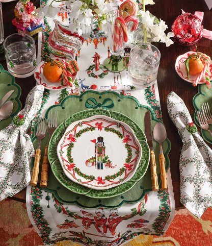 Southern Living Scalloped & Embroidered Bow Placemat, Set of 2 - Green - view 5