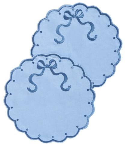 Southern Living Scalloped & Embroidered Bow Placemat, Set of 2 - Blue - view 1