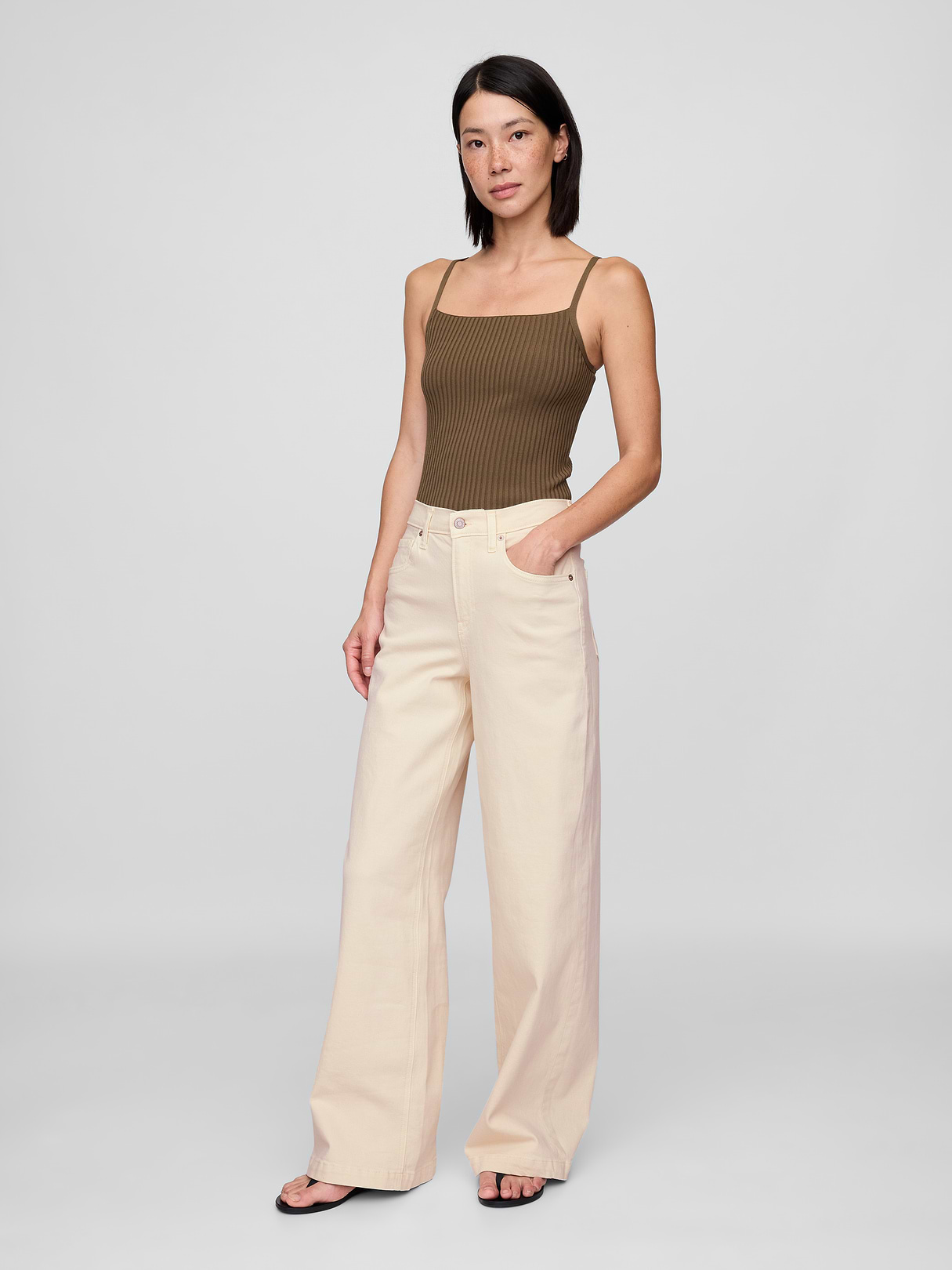 High Rise Stride Wide-Leg Jeans - Beach pebble
