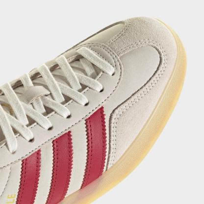 Men's adidas Originals Gazelle Indoor Casual Shoes - Cream White/Team Victory Red/Gum - view 3