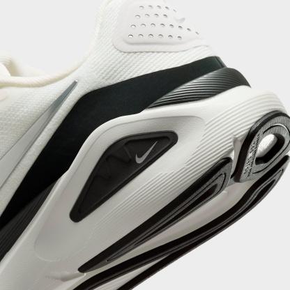 Women's Nithtke Structure 26 Running Shoes - Summit White/Anthracite/Sail/Metallic Silver - Detail shot