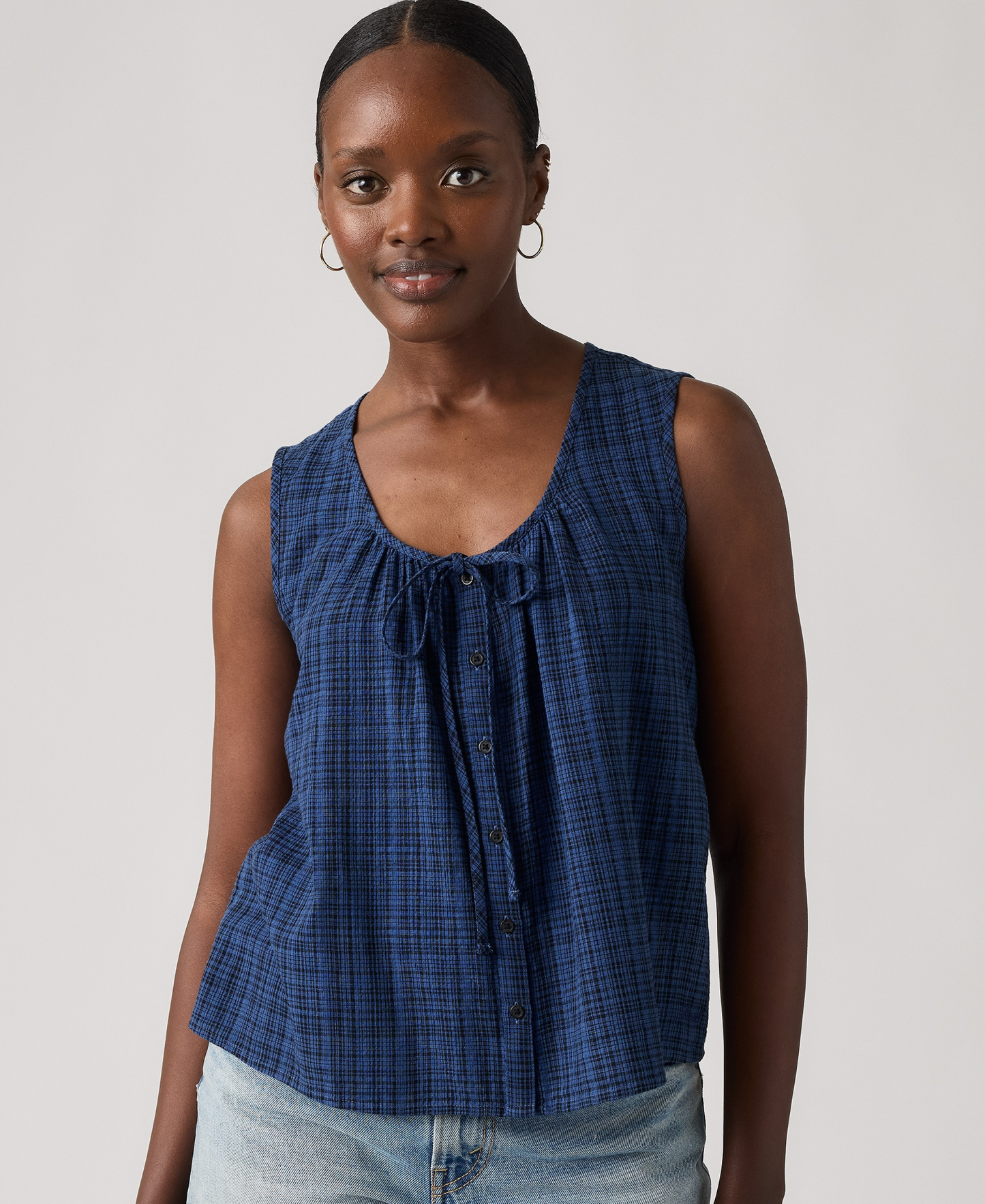 Levi's Women's Luella Sleeveless Tie-Neck Blouse - Busy Plaid True Navy