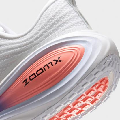 Men's Nithtke Vomero Plus Running Shoes - Part 1 - White/Atomic Pink/Racer Blue/Black - Detail shot