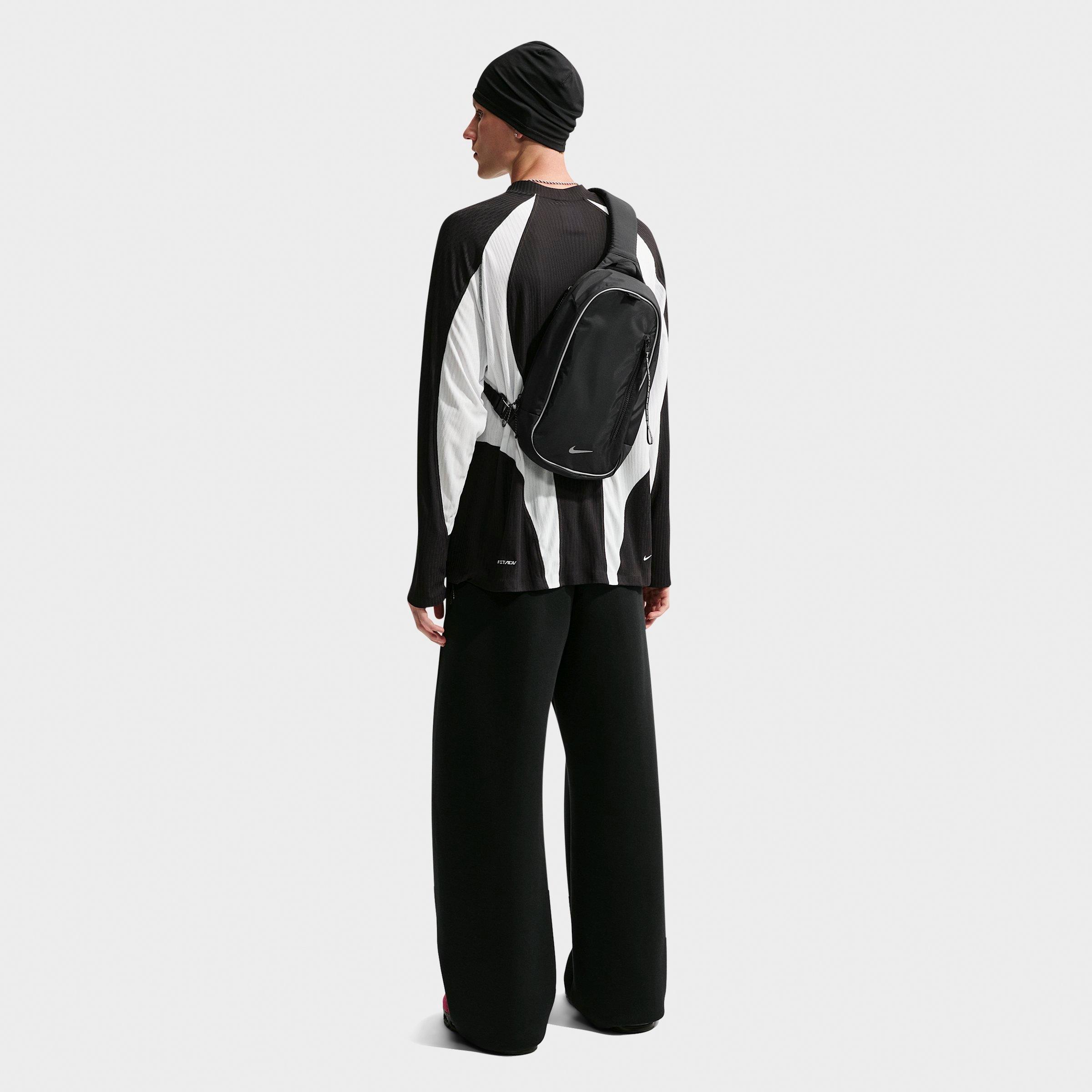 Nithtke Commute Sling Bag (8L) - Black/Black/Reflect Silver