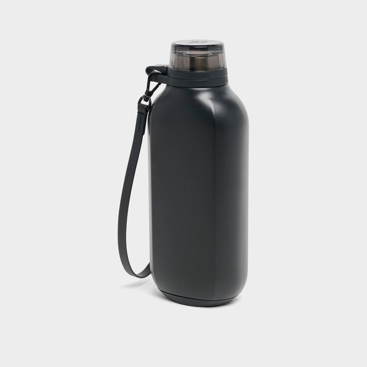 Stanley Clutch Water Bottle (16 oz) - Black