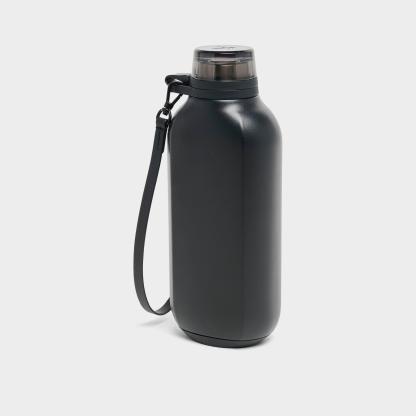 Stanley Clutch Water Bottle (16 oz) - Black