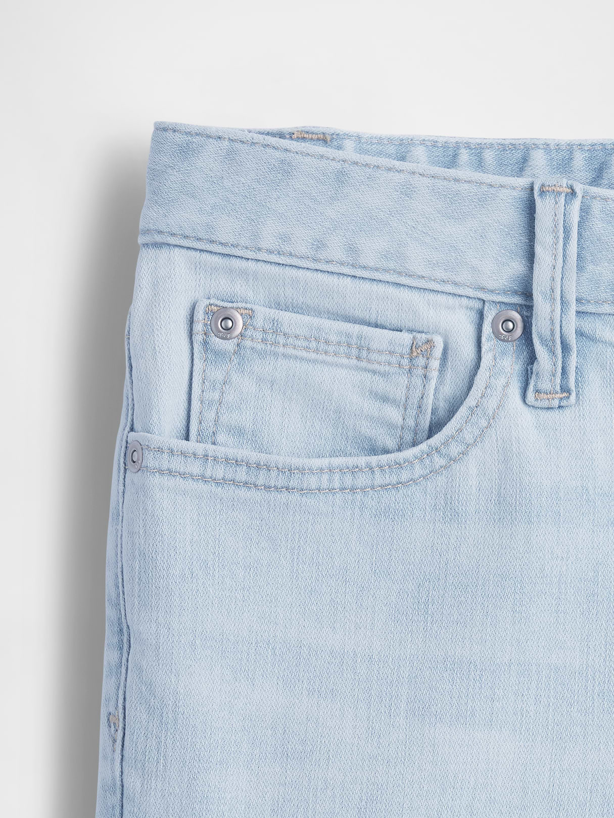 Low Rise Long & Lean Split-Hem Jeans - Light indigo