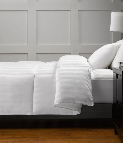 Noble Excellence Lightweight Warmth Down Comforter Duvet Insert - White - view 2