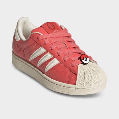 Big Kids' adidas Originals Superstar II Casual Shoes - Preloved Scarlet/Preloved Scarlet/Cream White - Both shoes facing left