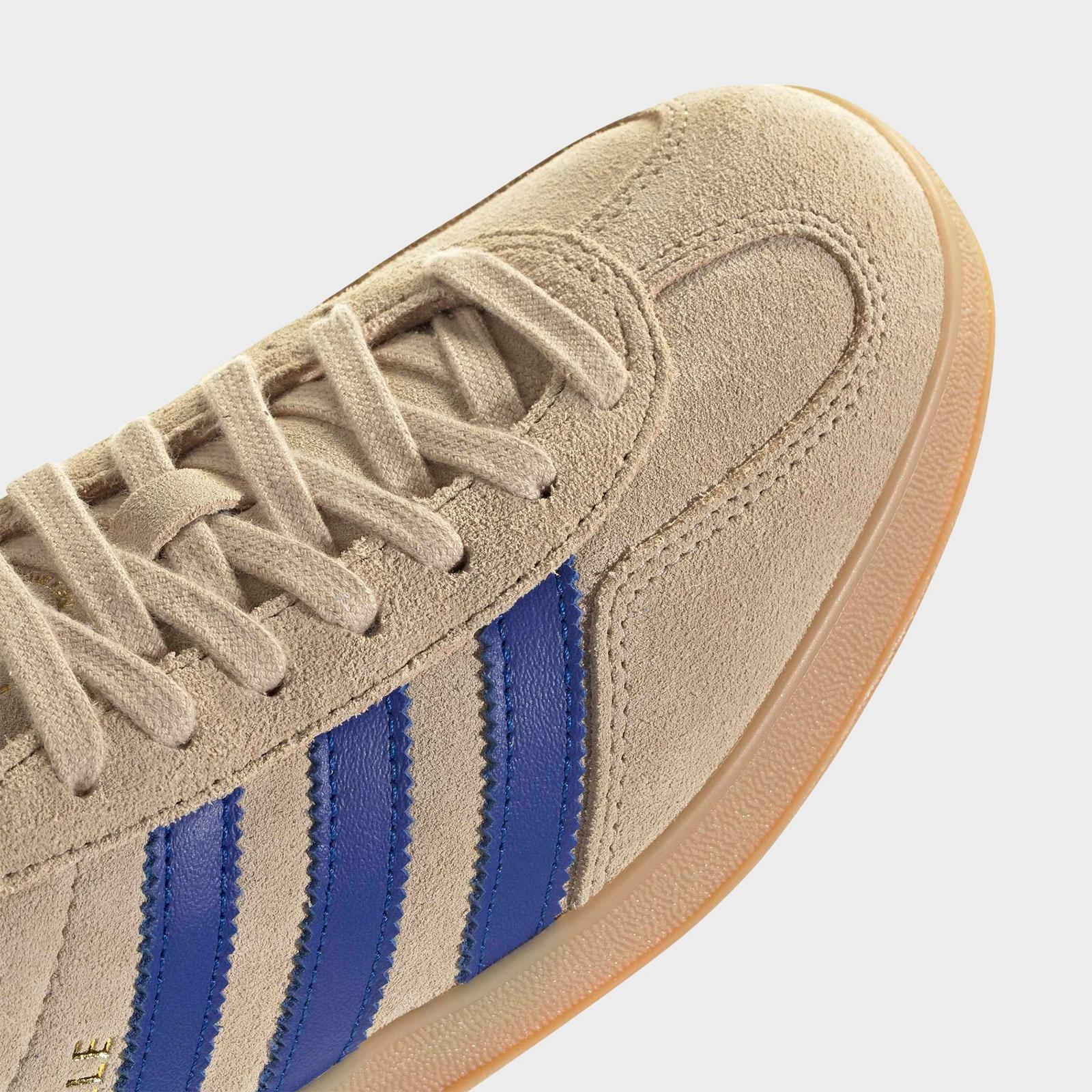 Men's adidas Originals Gazelle Indoor Casual Shoes - Magic Beige/Team Royal Blue/Wonder White - view 3