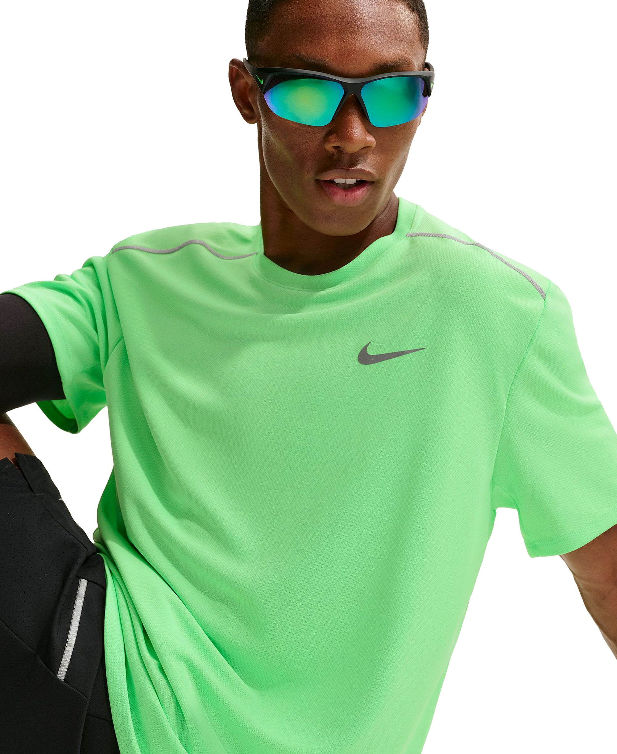 Nike Men's Miler Dri-FIT Running T-Shirt - Illusion Green/Reflective Silver