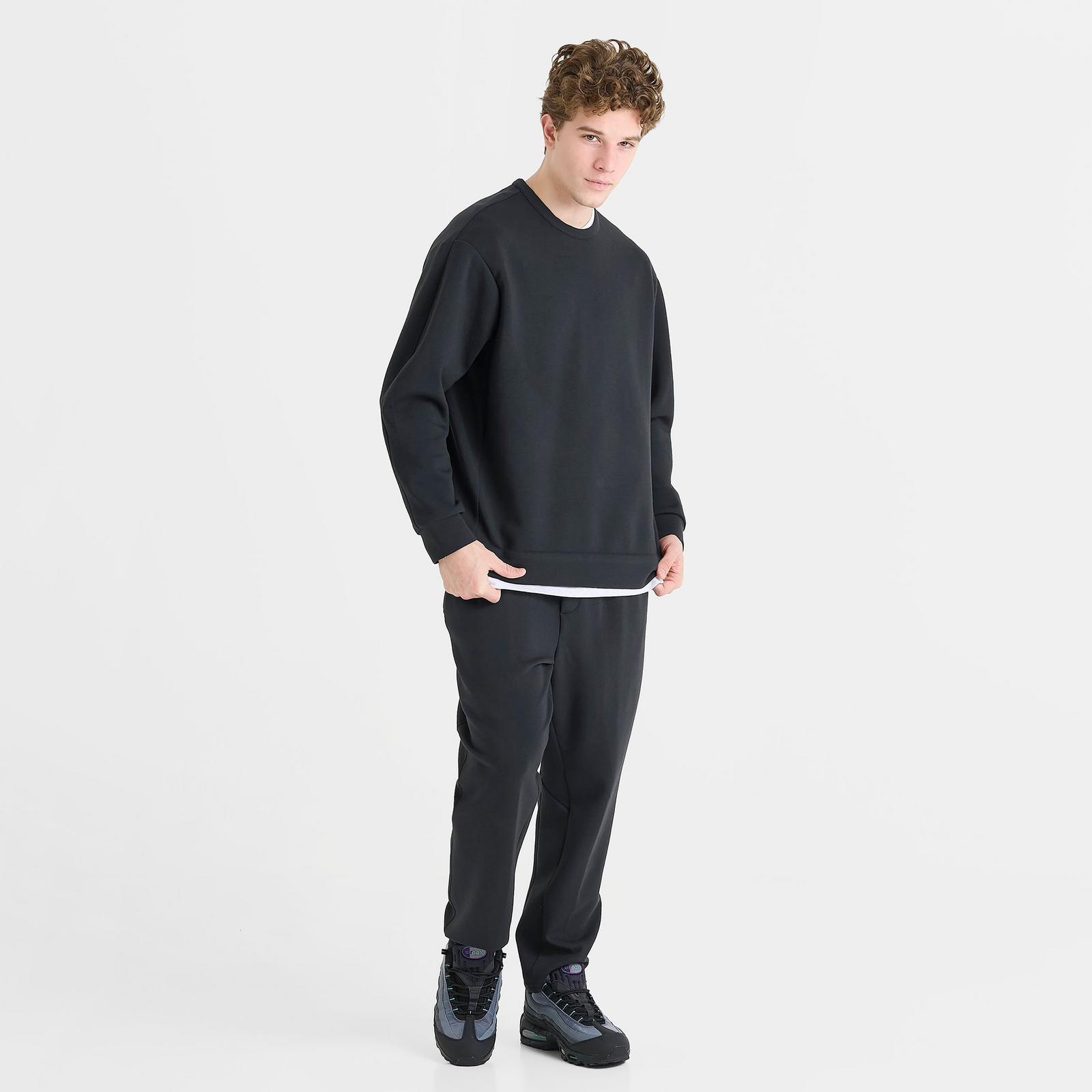 Men's Nike 24.7 ImpossiblySoft Dri-FIT Crewneck Sweatshirt - Black/Dark Smoke Grey