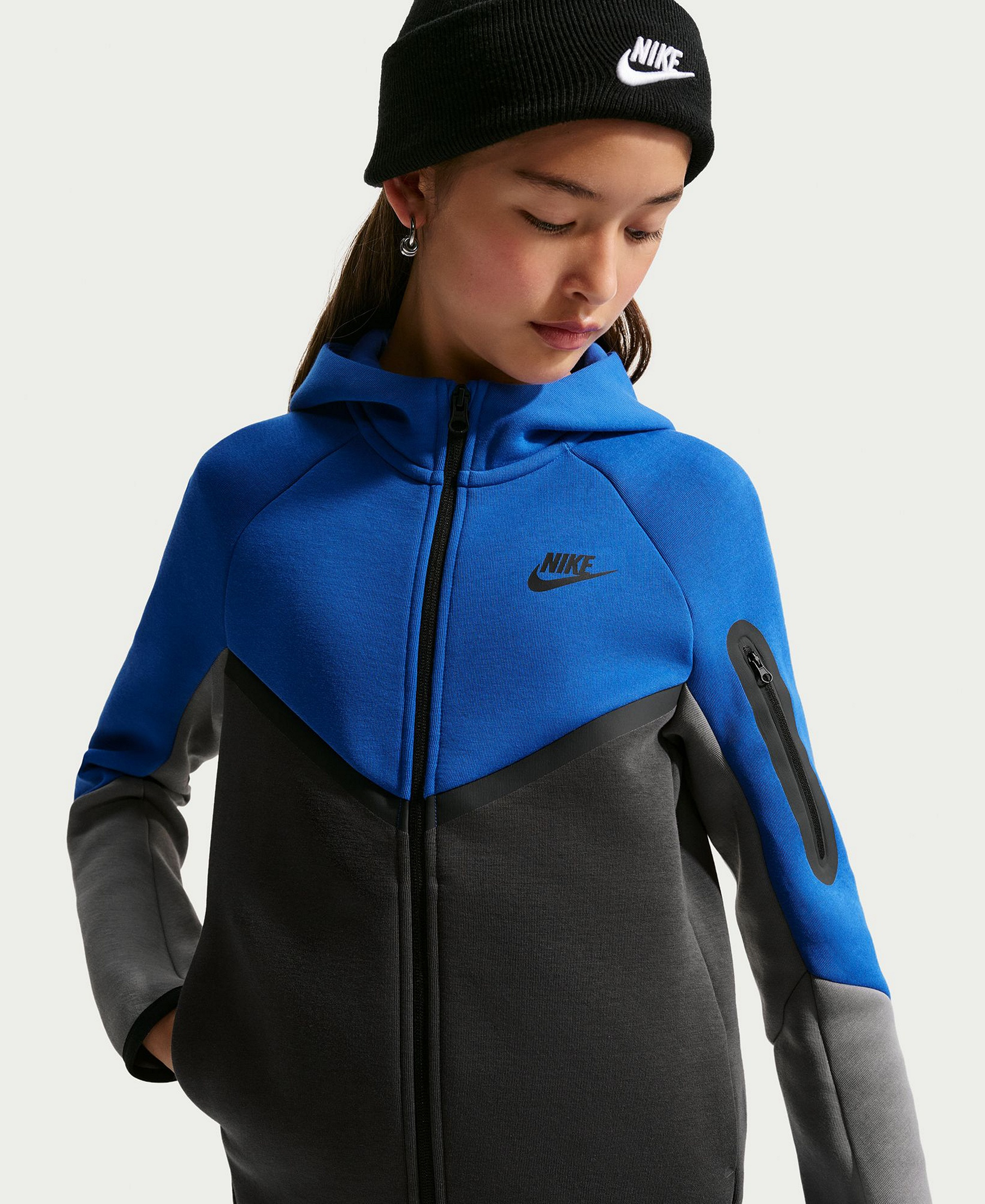 Nike Boys' and Girls' 7-20 Sportswear Tech Fleece Full-Zip Hoodie - Game Royal/Anthracite/Smoke Gray/Black