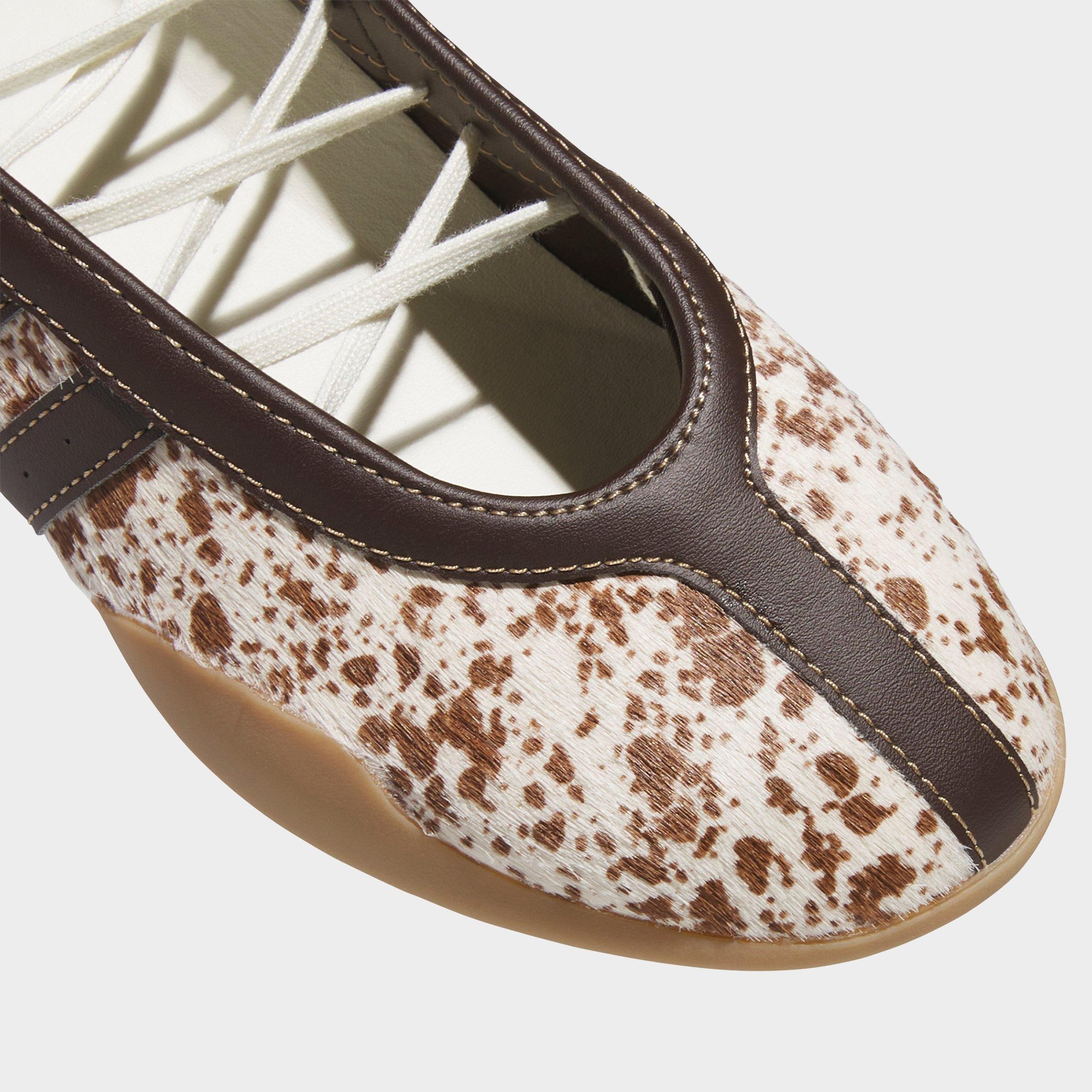 Women's adidas Originals Taekwondo Mei Ballet Casual Shoes - Off White/Dark Brown/Gum - Detail shot